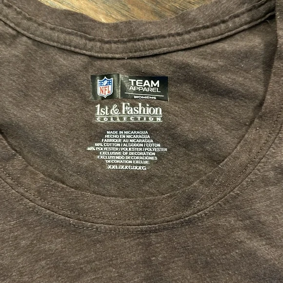 NFL Cleveland Brown's Women's Sequin Short Sleeve Tee - Picture 3 of 6